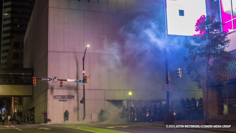 Illustration for article titled A Night Of Tear Gas And Chaos In Charlotte